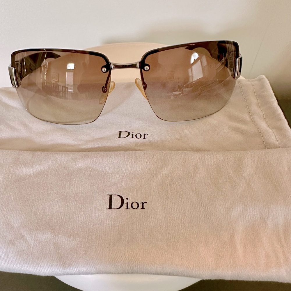 Christian Dior “Love Dior 2” sunglasses in EUC